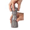 Moulin à poivre manuel u'Select en bois laqué, taupe, 18 cm - Visuel 3